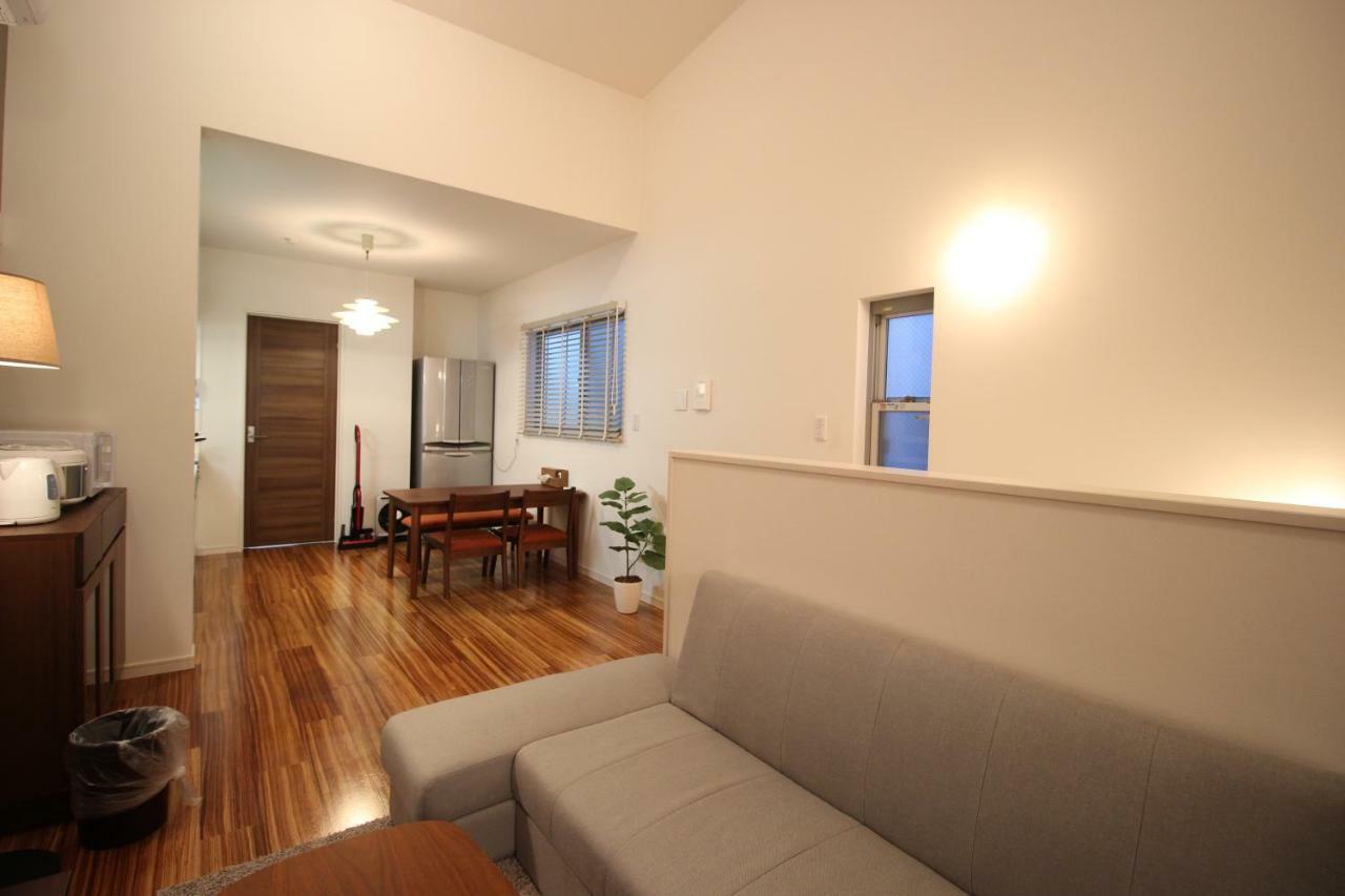 Aguri Home Ōsaka Exterior foto
