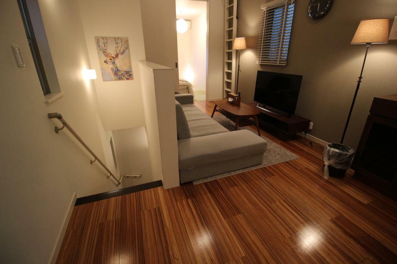 Aguri Home Ōsaka Exterior foto